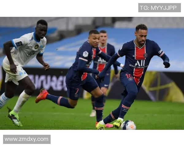 中超精彩对决拜仁与AC米兰战成平局乌龙球成比赛转折点分析